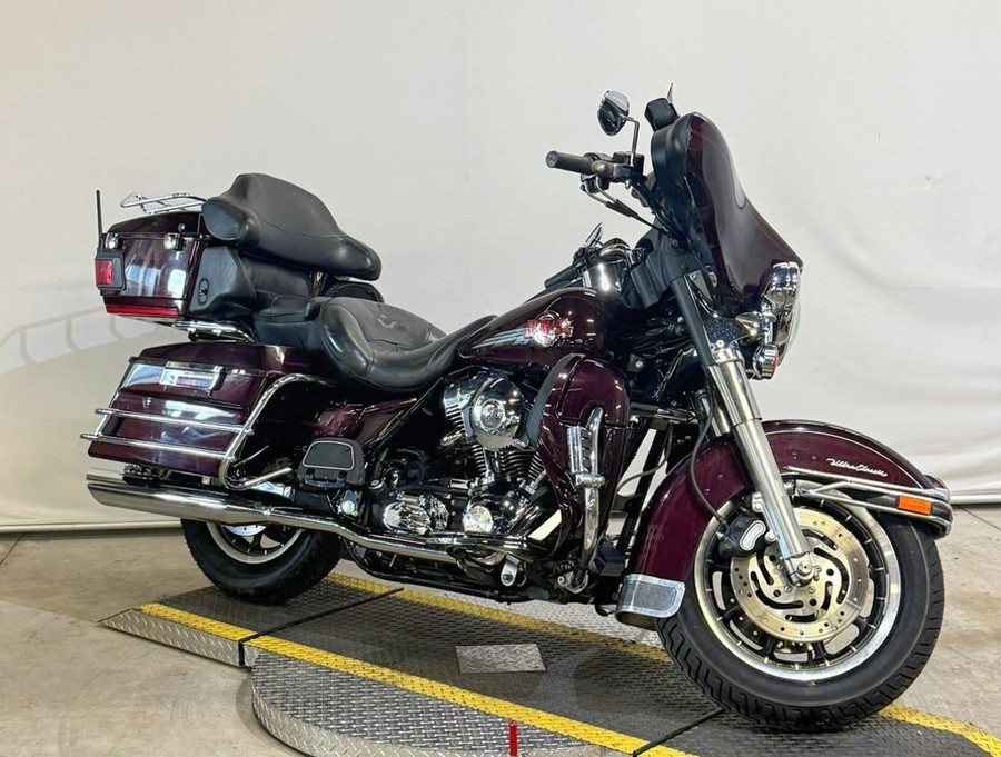 2006 Harley-Davidson® FLHTCUI - Ultra Classic® Electra Glide®