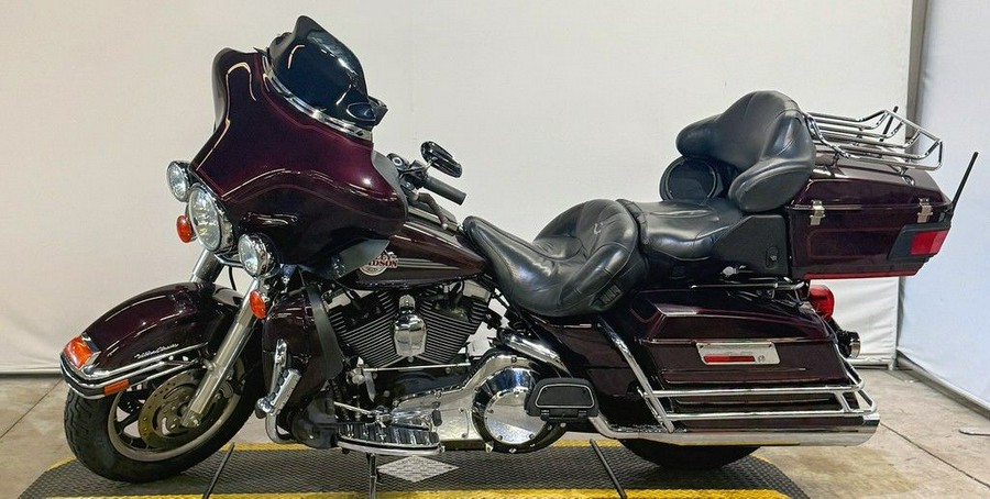 2006 Harley-Davidson® FLHTCUI - Ultra Classic® Electra Glide®