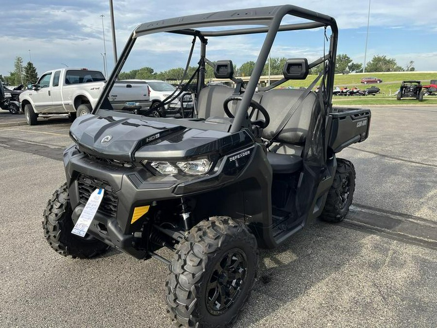 2025 Can-Am® Defender DPS HD9 Stealth Black