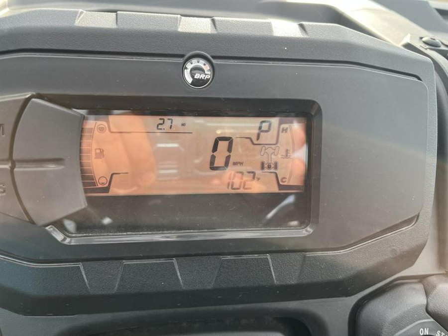 2025 Can-Am® Defender DPS HD9 Stealth Black