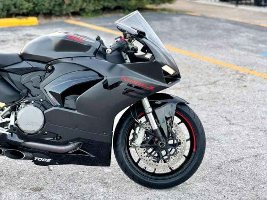 2024 Ducati Panigale V2