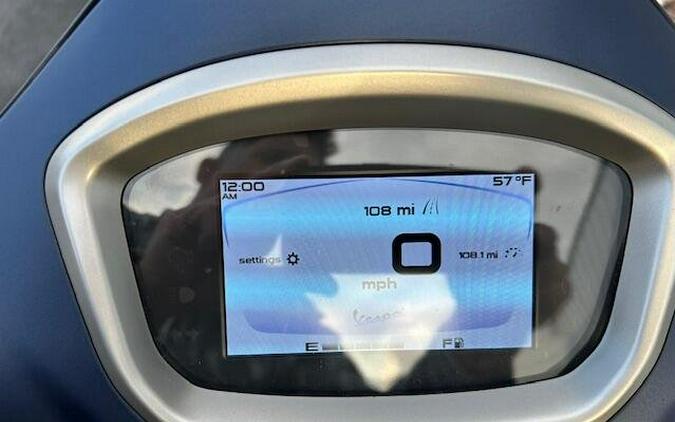 2023 Vespa GTS 300 SuperTech