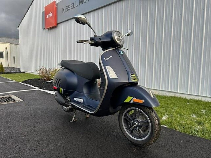 2023 Vespa GTS 300 SuperTech