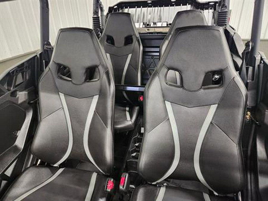 2025 Can-Am Commander MAX XT 700