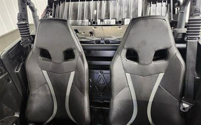 2025 Can-Am Commander MAX XT 700