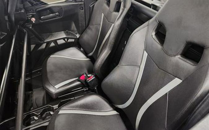 2025 Can-Am Commander MAX XT 700