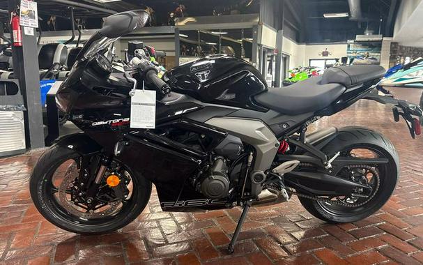 2026 Triumph Daytona 660 Sapphire Black