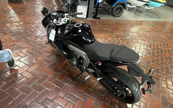 2026 Triumph Daytona 660 Sapphire Black
