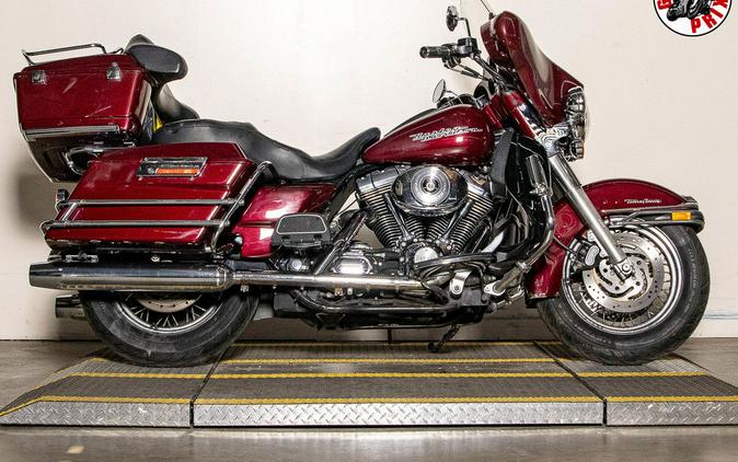 2006 Harley-Davidson® FLHTCUI - Ultra Classic® Electra Glide®