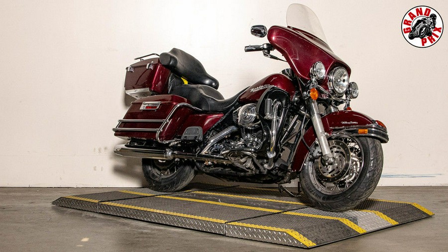 2006 Harley-Davidson® FLHTCUI - Ultra Classic® Electra Glide®