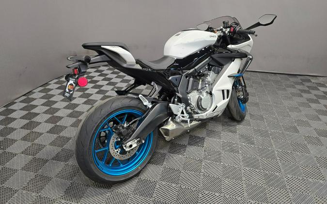 2026 CFMOTO 675SS