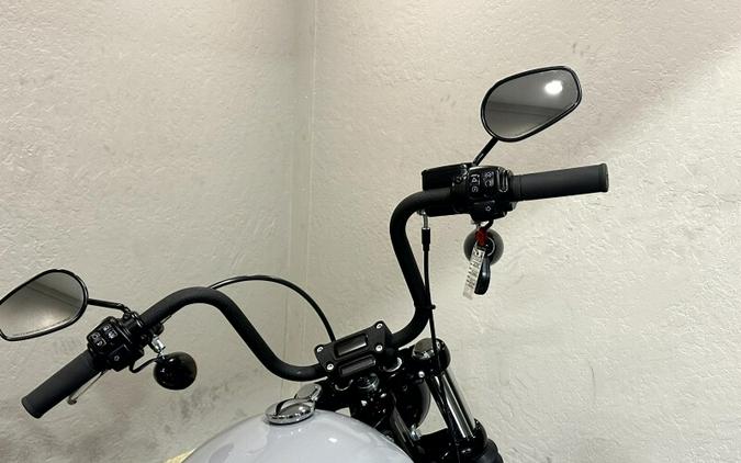 Harley-Davidson® Street Bob™ 114 2024 FXBBS 021428A BILLIARD GRAY