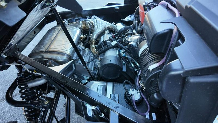 2026 Can-Am® Defender MAX DPS CAB HD10