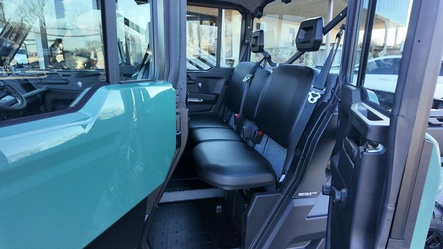 2026 Can-Am® Defender MAX DPS CAB HD10