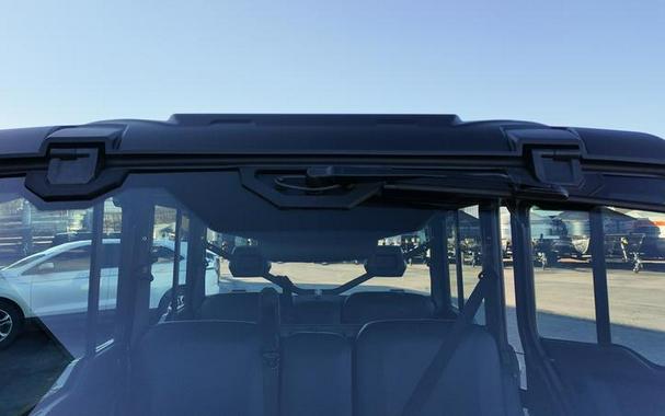 2026 Can-Am® Defender MAX DPS CAB HD10
