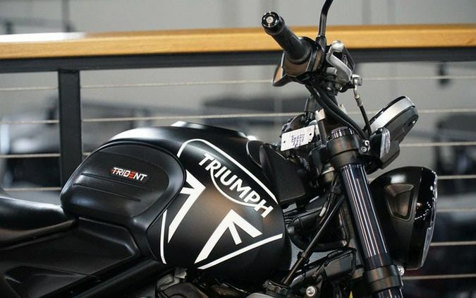 2022 Triumph Trident 660 Sapphire Black