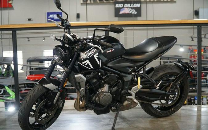 2022 Triumph Trident 660 Sapphire Black