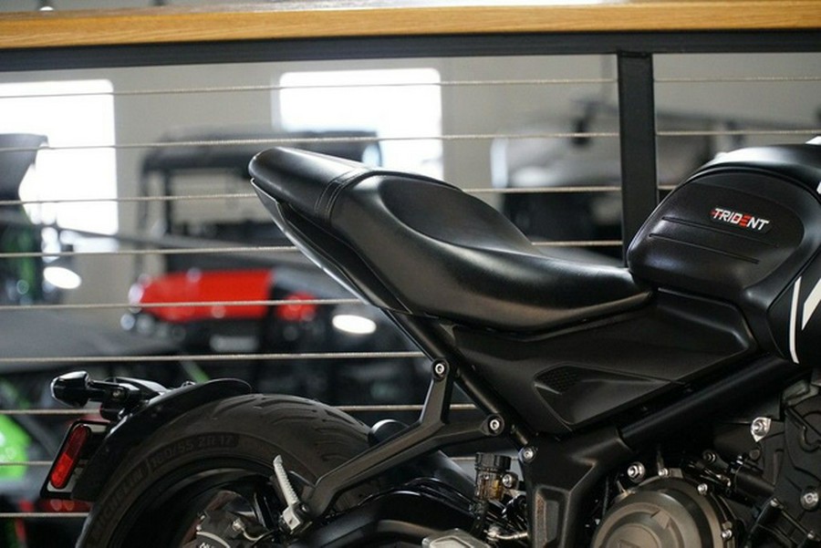 2022 Triumph Trident 660 Sapphire Black