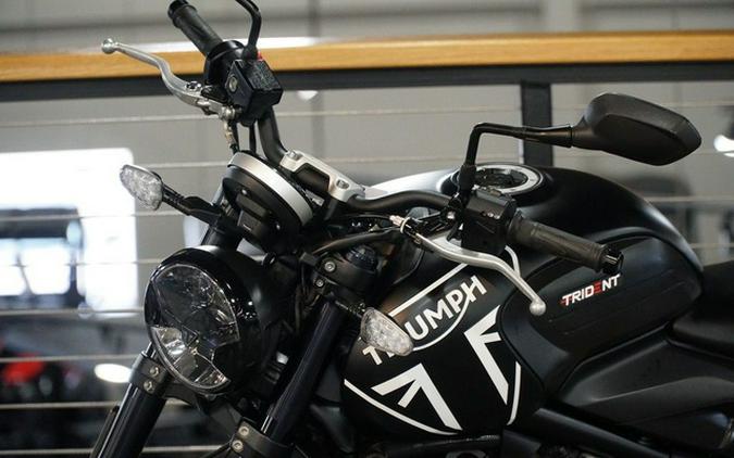 2022 Triumph Trident 660 Sapphire Black