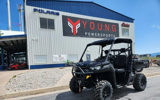 2023 Can-Am Defender XT HD10