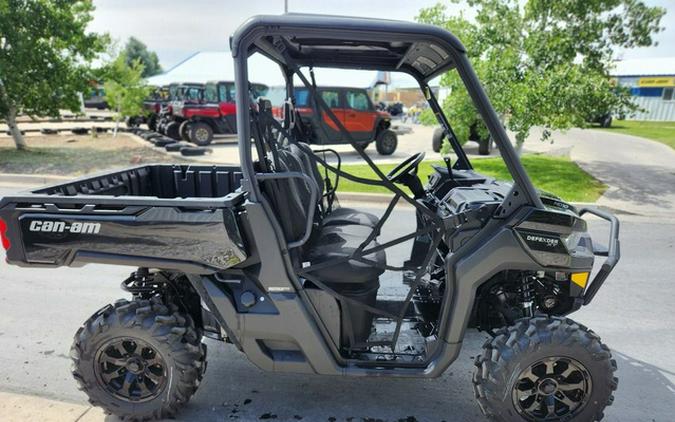 2023 Can-Am Defender XT HD10