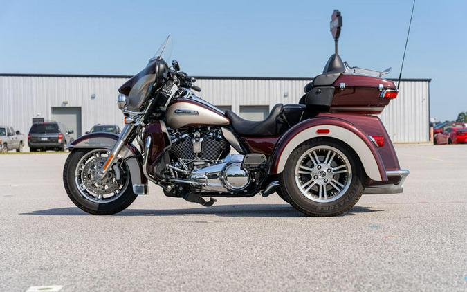 2018 Harley-Davidson® FLHTCUTG - Tri Glide® Ultra