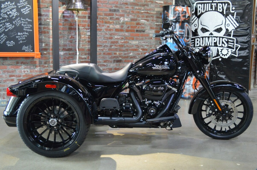 2024 Harley-Davidson Freewheeler Vivid Black