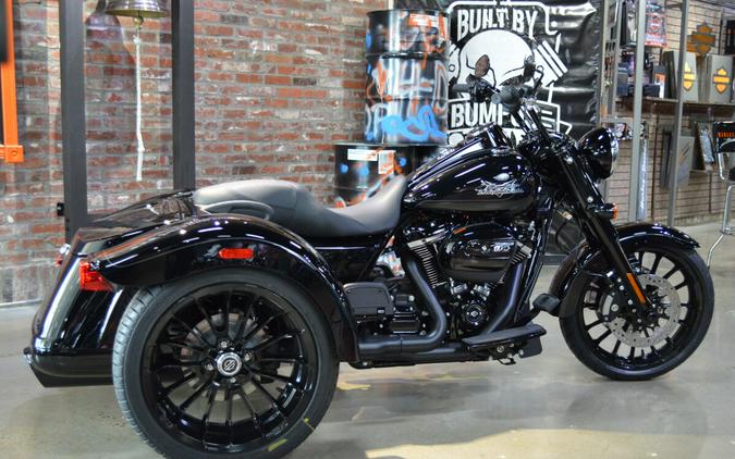 2024 Harley-Davidson Freewheeler Vivid Black