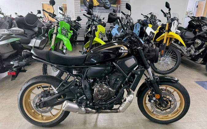 2025 Yamaha XSR 700