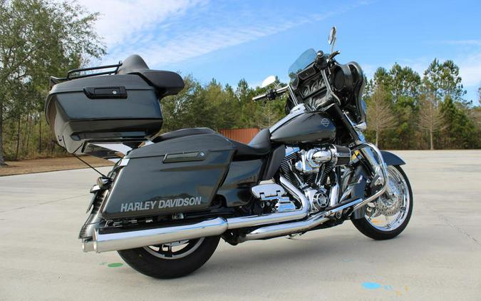 2014 Harley-Davidson® FLHXS - Street Glide® Special