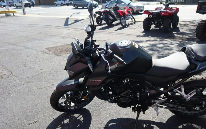 2025 CB750 Hornet Base - Honda