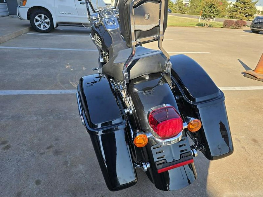 2013 Harley-Davidson® FLD - Dyna® Switchback™