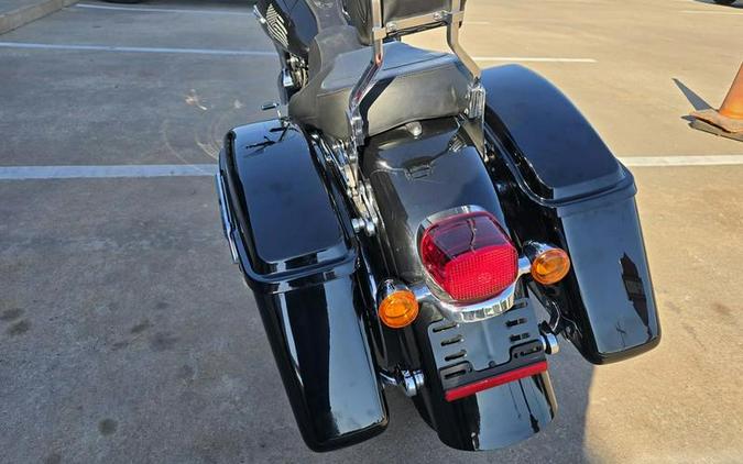 2013 Harley-Davidson® FLD - Dyna® Switchback™