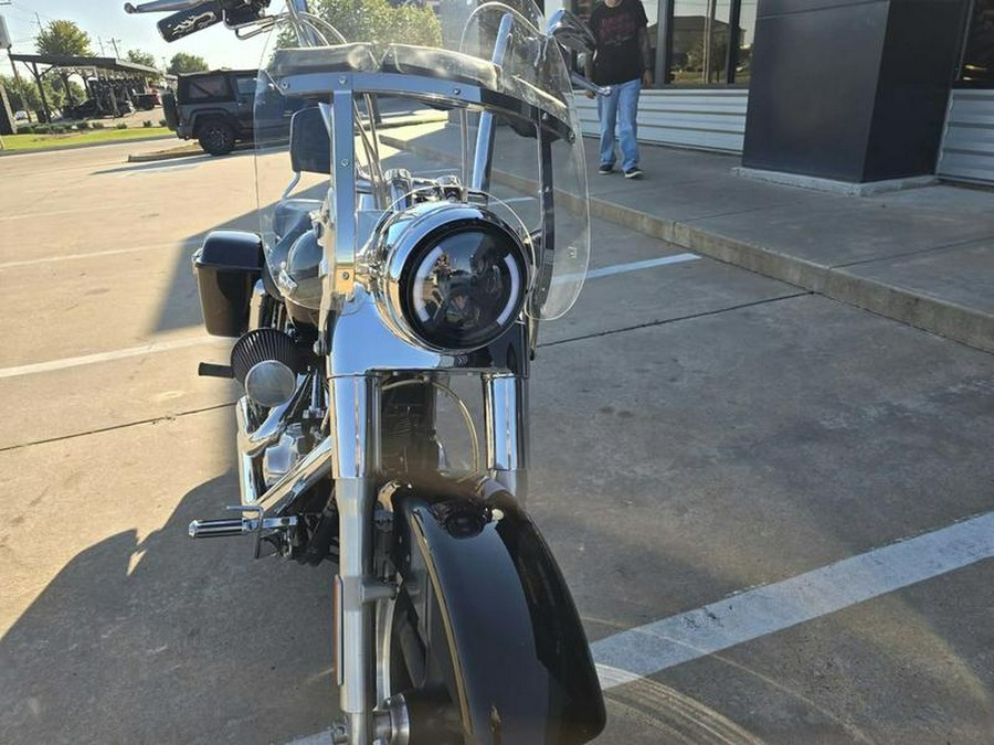 2013 Harley-Davidson® FLD - Dyna® Switchback™