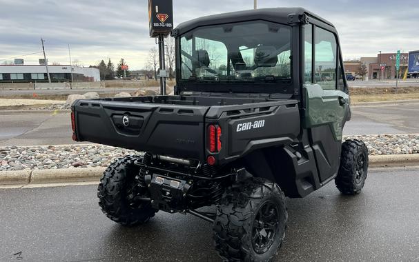 2024 Can-Am™ Defender DPS CAB HD9