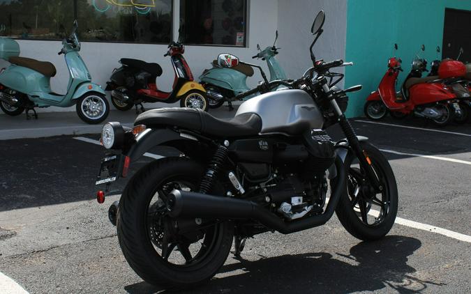 2023 Moto Guzzi V7 Stone