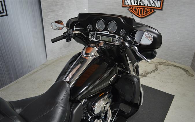 2010 Harley-Davidson FLHTCUTG