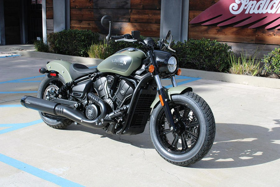 2026 Indian Motorcycle® Scout® Bobber Limited +Tech Moss Green Smoke