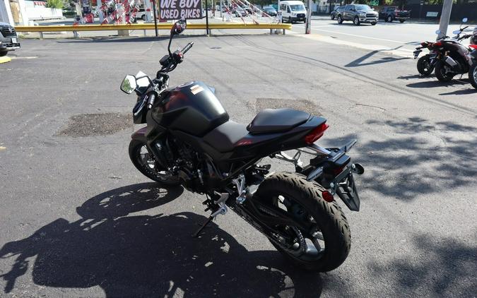 2025 CB750 Hornet Base - Honda