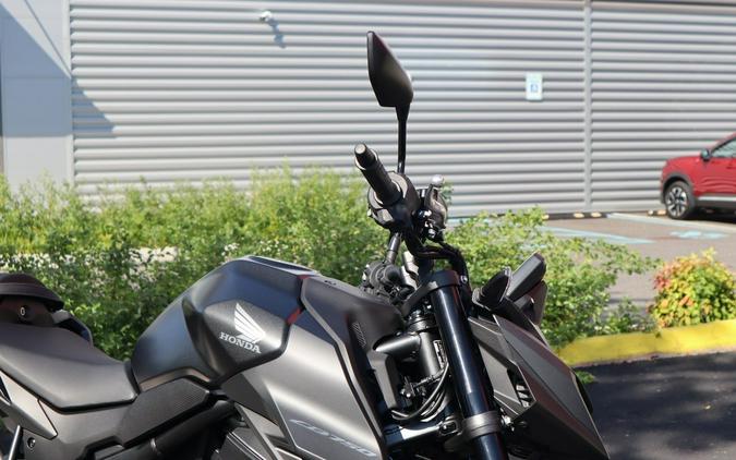 2025 CB750 Hornet Base - Honda