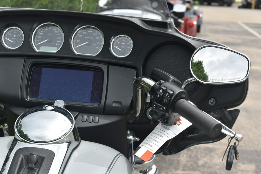 FLHTCUTG 2024 Tri Glide™ Ultra