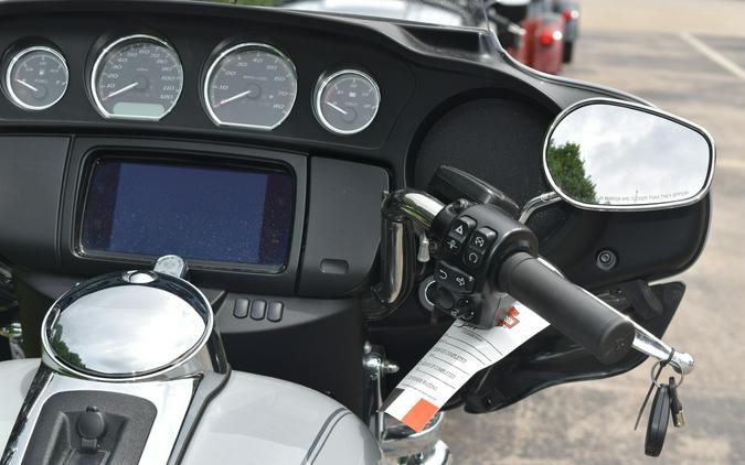 FLHTCUTG 2024 Tri Glide™ Ultra