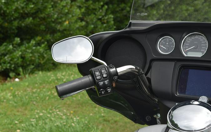 FLHTCUTG 2024 Tri Glide™ Ultra