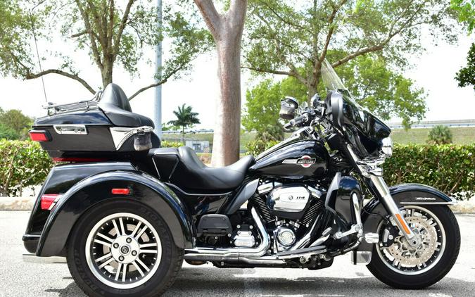 2022 Harley-Davidson Tri Glide Ultra FLHTCUTG