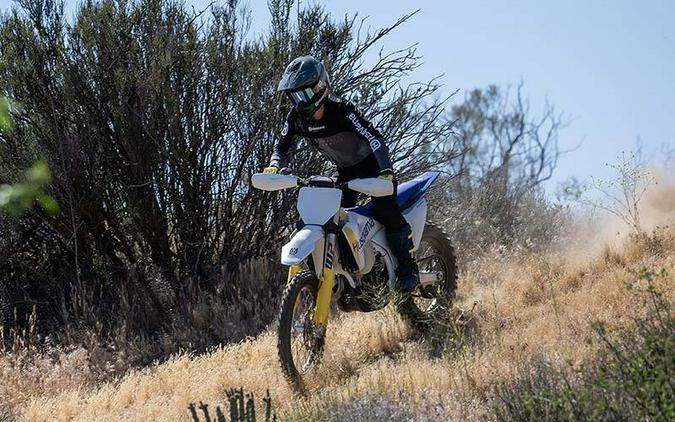 2027 FX 350 CROSS-COUNTRY - Husqvarna Motorcycles