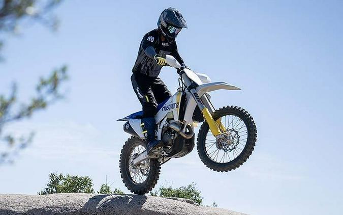 2027 FX 350 CROSS-COUNTRY - Husqvarna Motorcycles