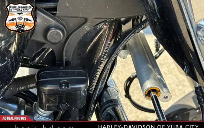 Harley-Davidson Tri-Glide FLHTCUTG