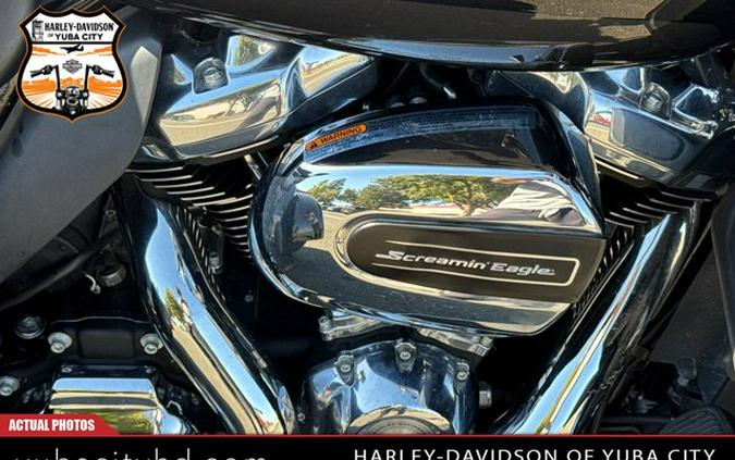 Harley-Davidson Tri-Glide FLHTCUTG