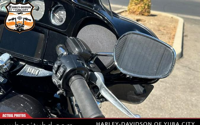 Harley-Davidson Tri-Glide FLHTCUTG
