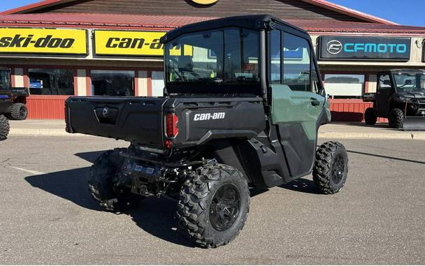 2024 Can-Am™ Defender DPS CAB HD9